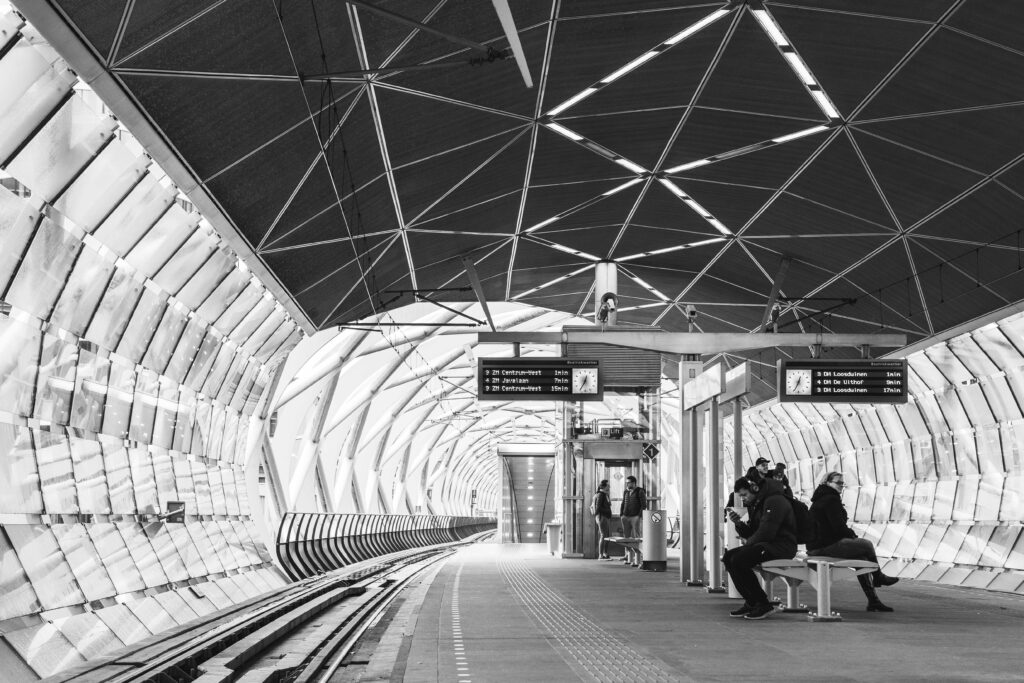 architectuurfotografie sacha jennis den haag treinstation