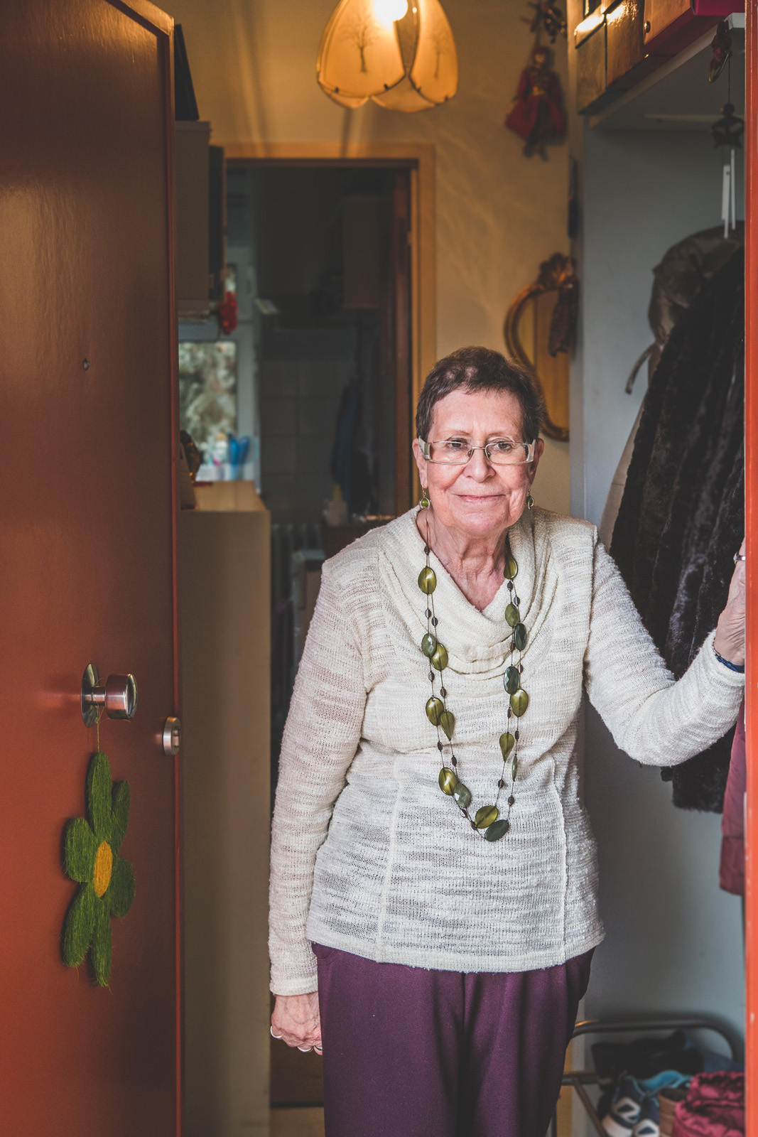groeten uit de braemblokken portretfoto Annie